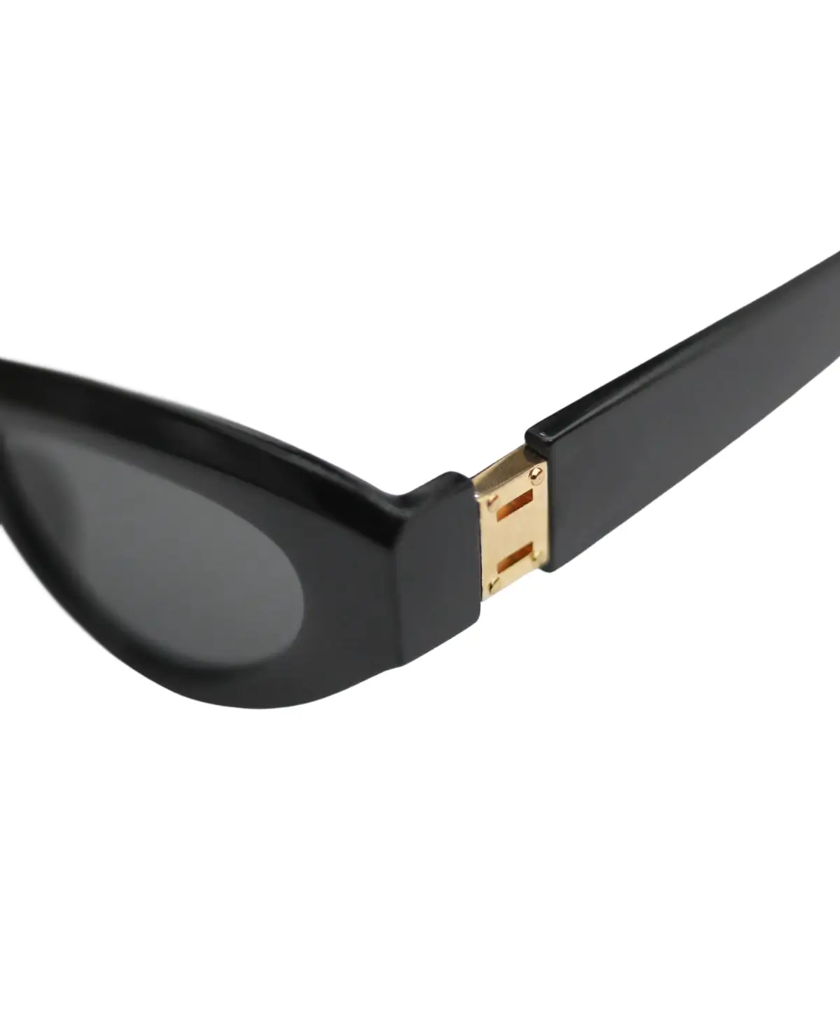Scarlett | Sculpted Winged Oval Sunglasses - Image 3