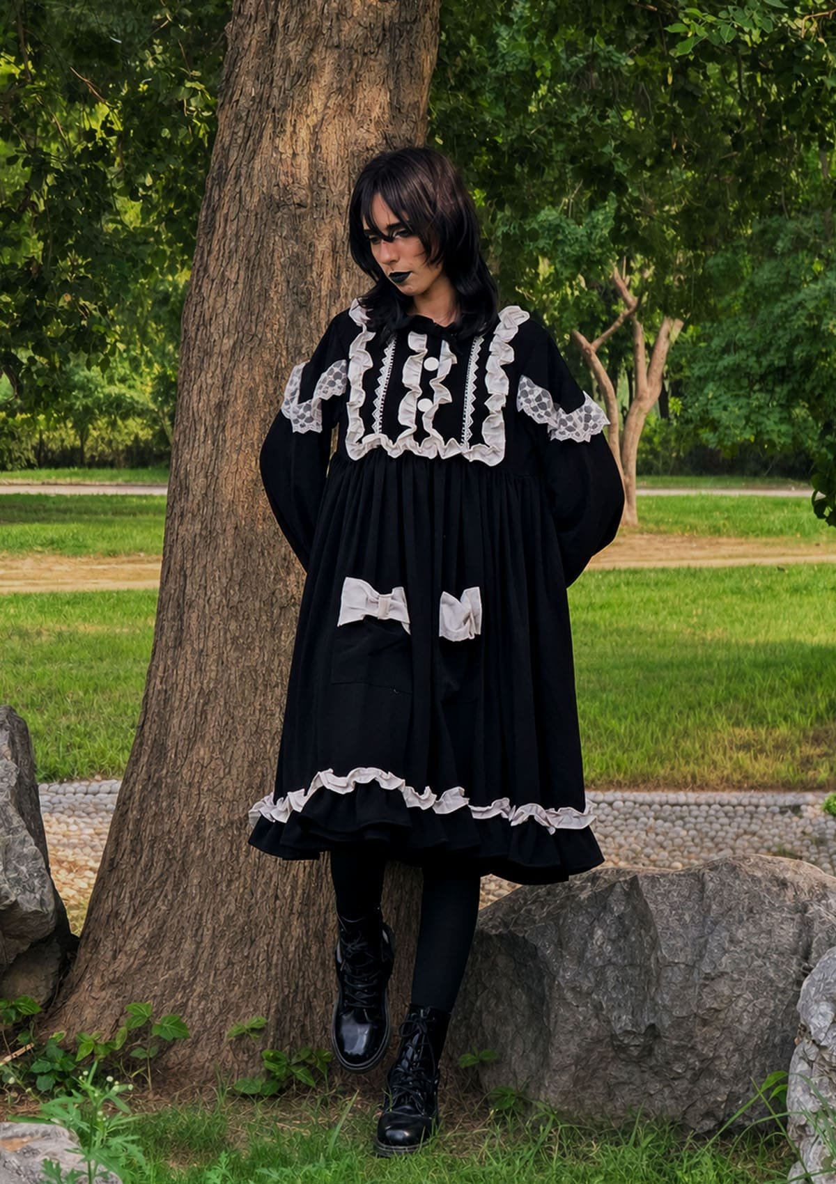 Midnight Ruffles